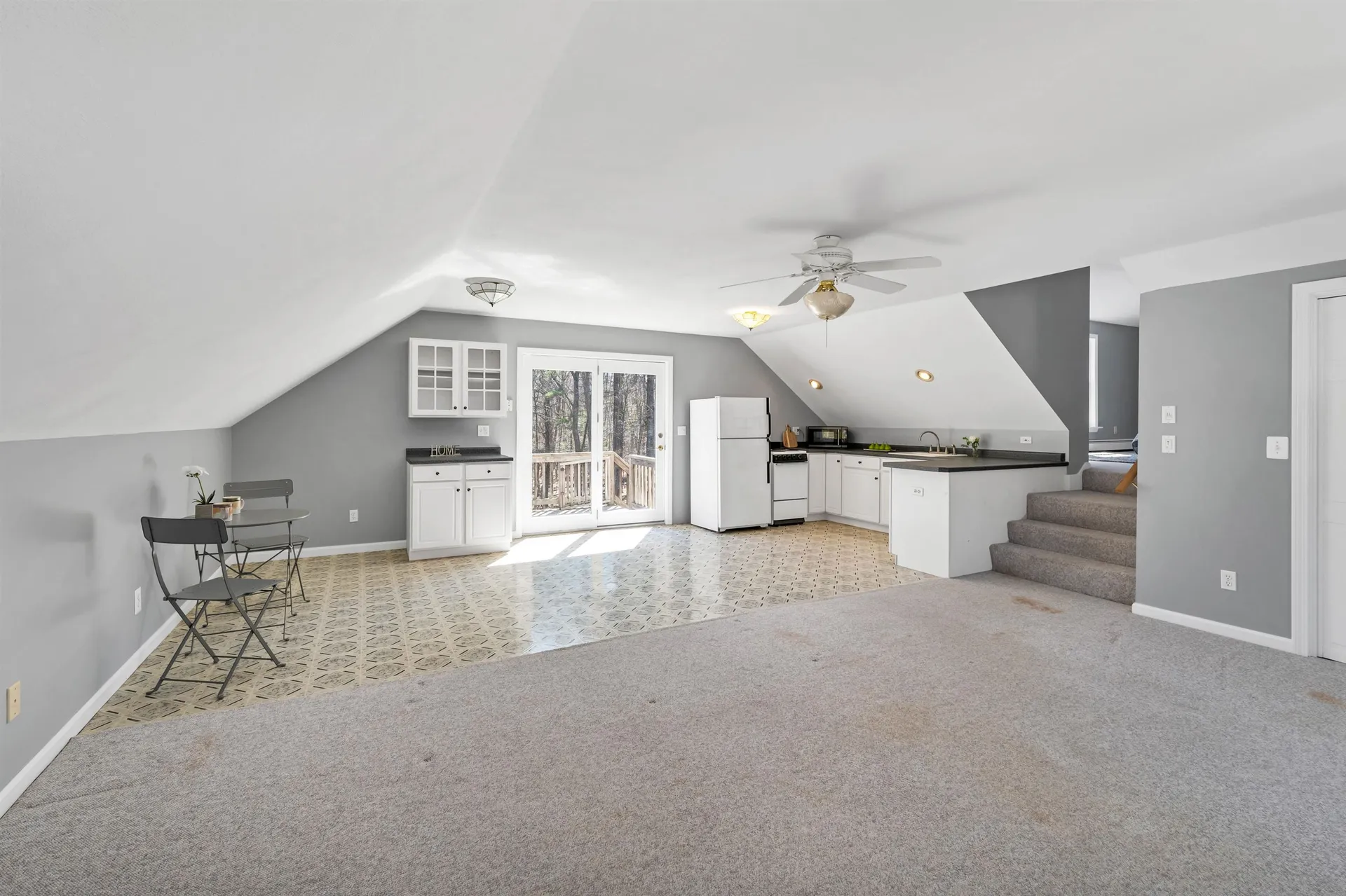 44 High Street Stratham NH 03885