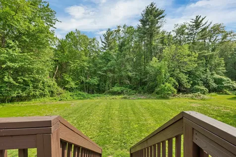 44 High Street Stratham NH 03885