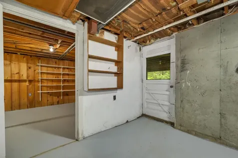 44 High Street Stratham NH 03885