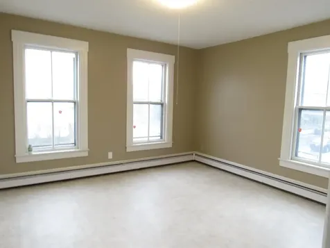 247 Spruce Street Manchester NH 03103
