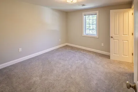 20 Freedom Way Barrington NH 03825
