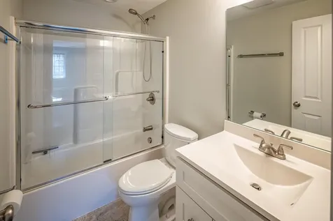 20 Freedom Way Barrington NH 03825