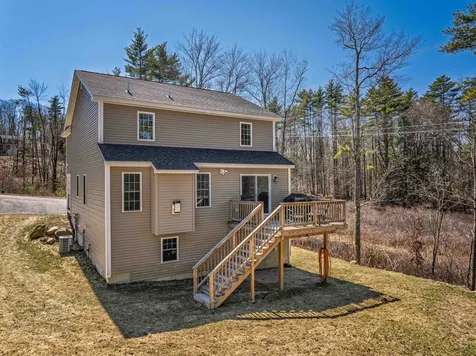 20 Freedom Way Barrington NH 03825