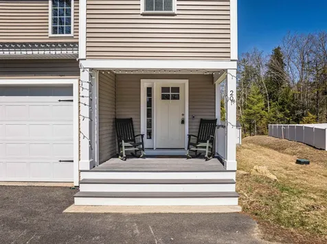 20 Freedom Way Barrington NH 03825