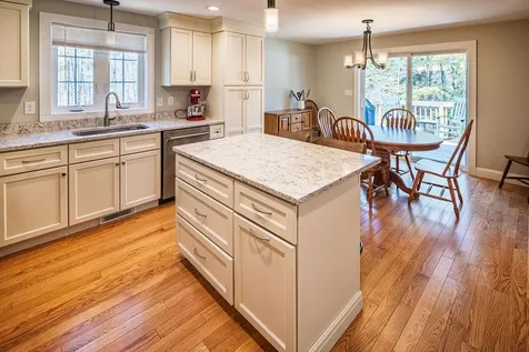20 Freedom Way Barrington NH 03825