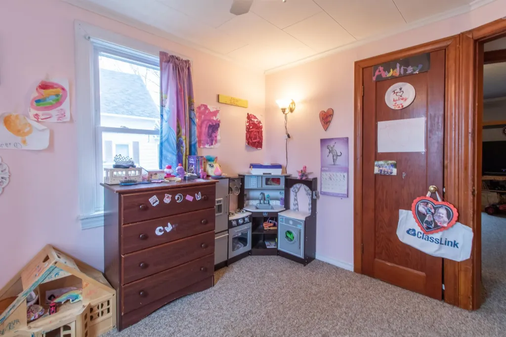 54 Kingsbury Avenue Derby VT 05830