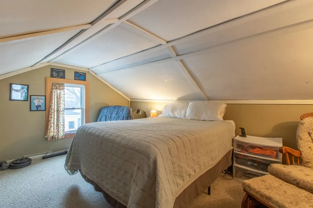 54 Kingsbury Avenue Derby VT 05830