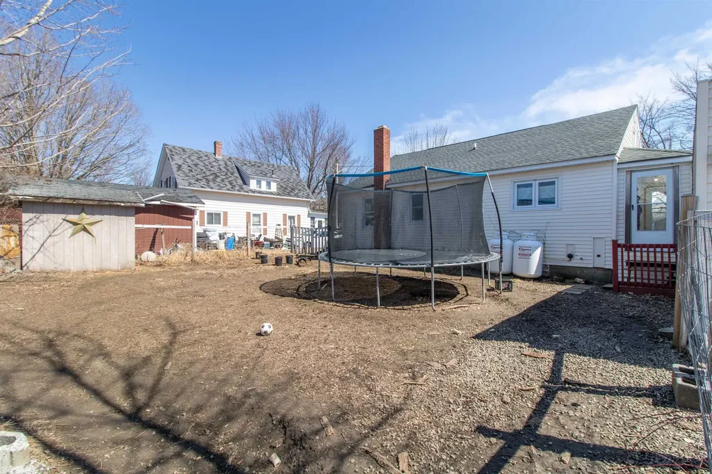 54 Kingsbury Avenue Derby VT 05830