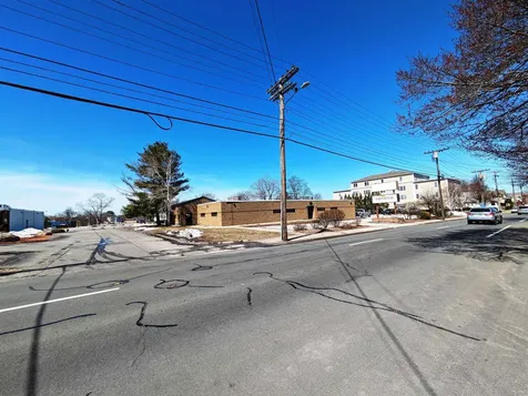 25 S Maple Street Manchester NH 03103