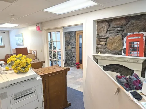 25 S Maple Street Manchester NH 03103