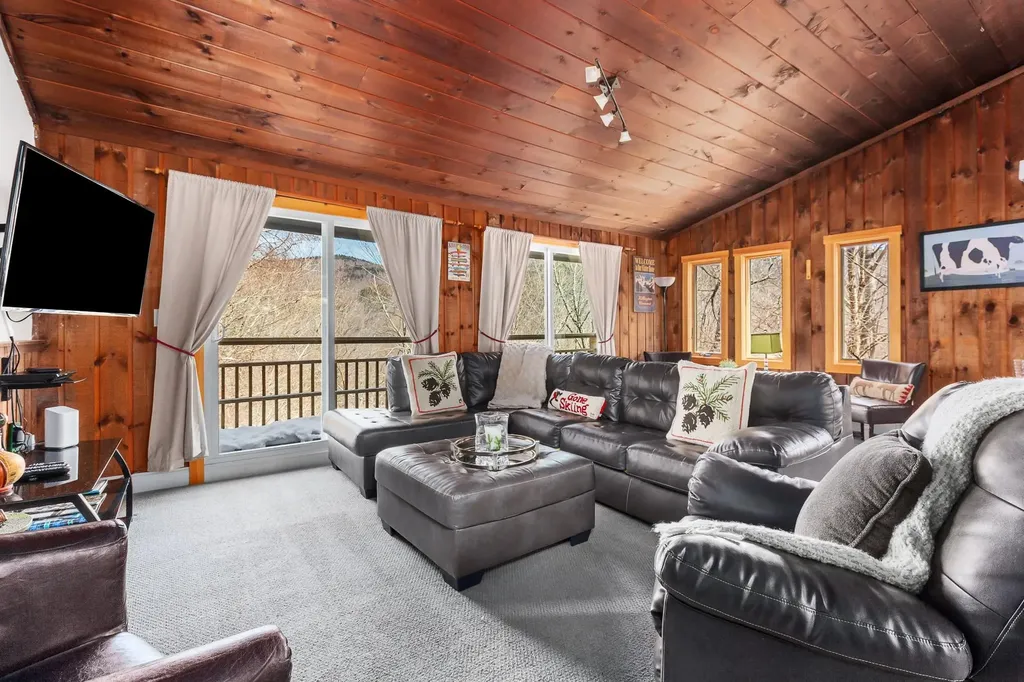 275 Prior Drive Killington VT 05751