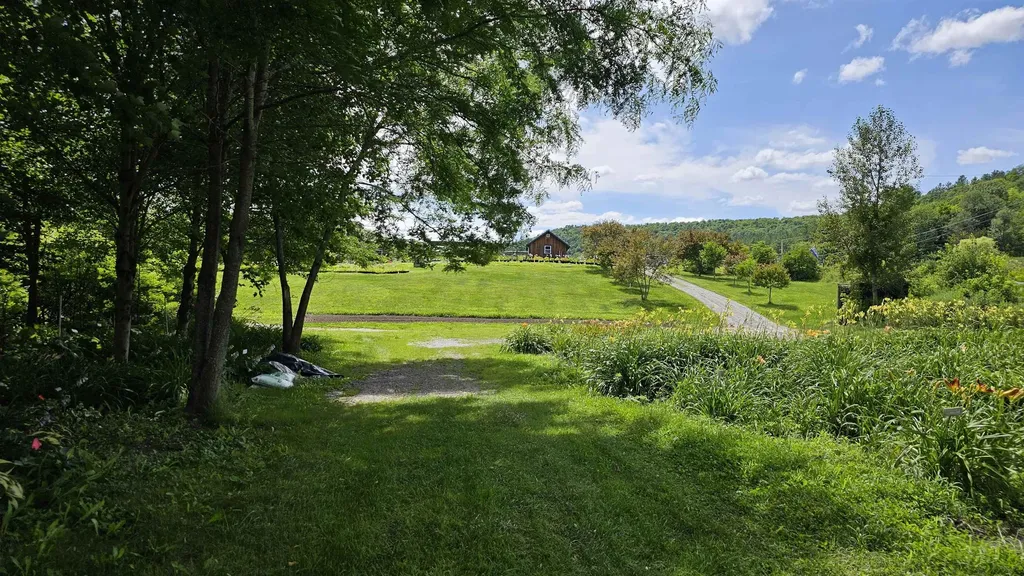 2263 Us Route 2 Marshfield VT 05658-7149