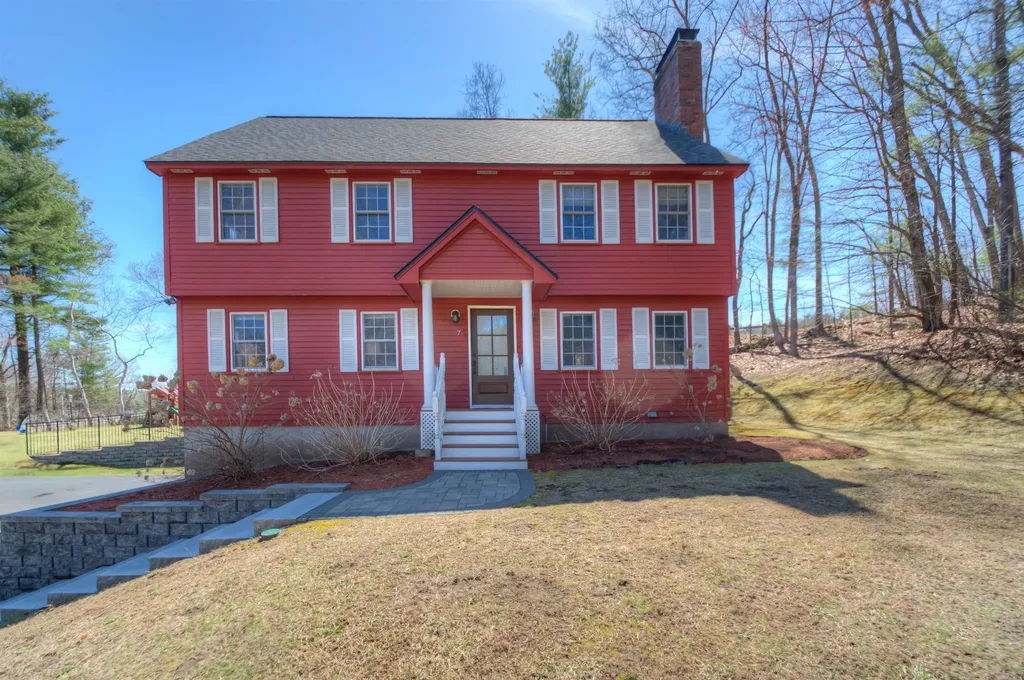 7 Heritage Hill Road Windham NH 03087