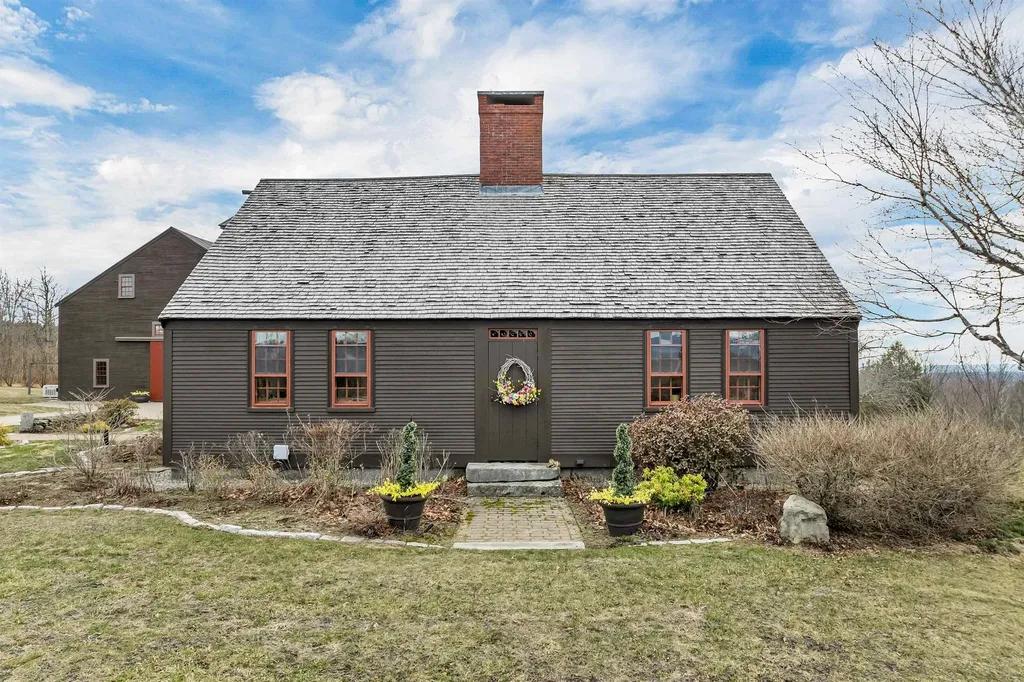 1218 Province Road Gilmanton NH 03237