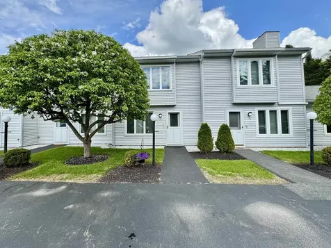 17 Kyle Drive Newport NH 03773
