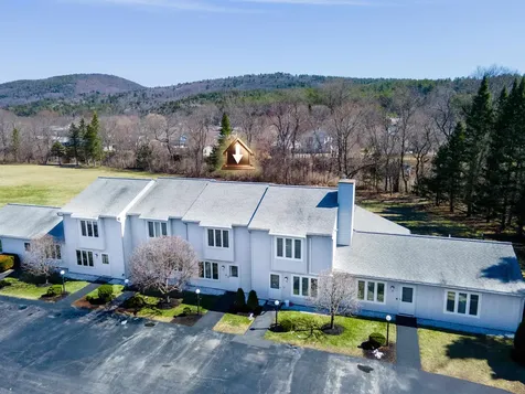 17 Kyle Drive Newport NH 03773