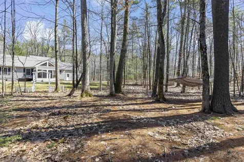 32 Stage Road Nottingham NH 03290