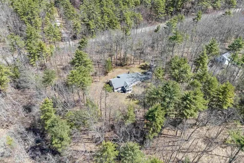 32 Stage Road Nottingham NH 03290