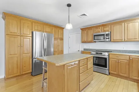 32 Stage Road Nottingham NH 03290