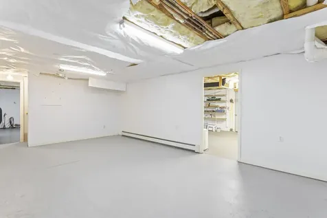 32 Stage Road Nottingham NH 03290