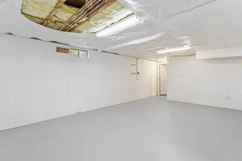 32 Stage Road Nottingham NH 03290