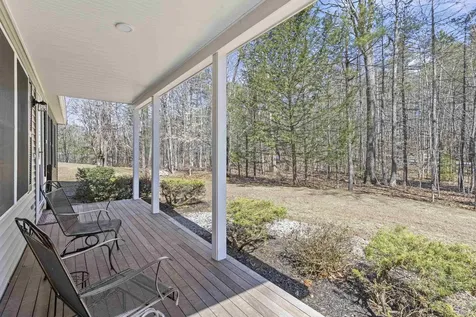 32 Stage Road Nottingham NH 03290