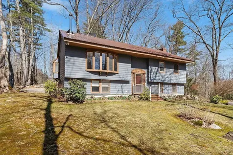 157 Deerfield Road Nottingham NH 03290