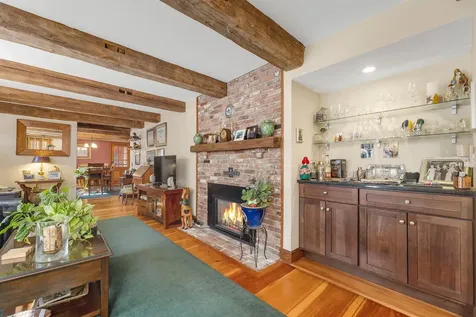 4 Dove Street Wolfeboro NH 03894