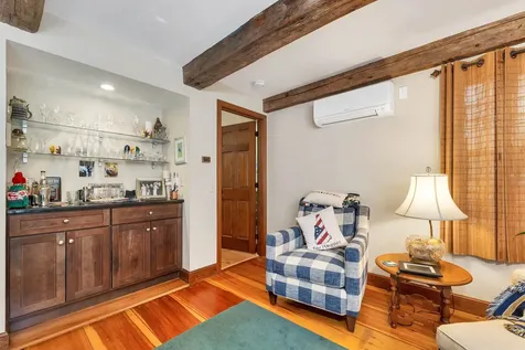 4 Dove Street Wolfeboro NH 03894