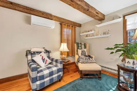 4 Dove Street Wolfeboro NH 03894