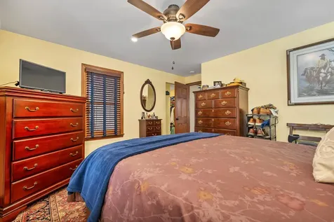 4 Dove Street Wolfeboro NH 03894