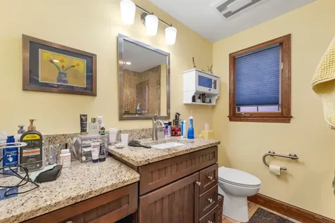 4 Dove Street Wolfeboro NH 03894