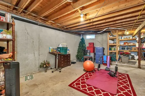 4 Dove Street Wolfeboro NH 03894