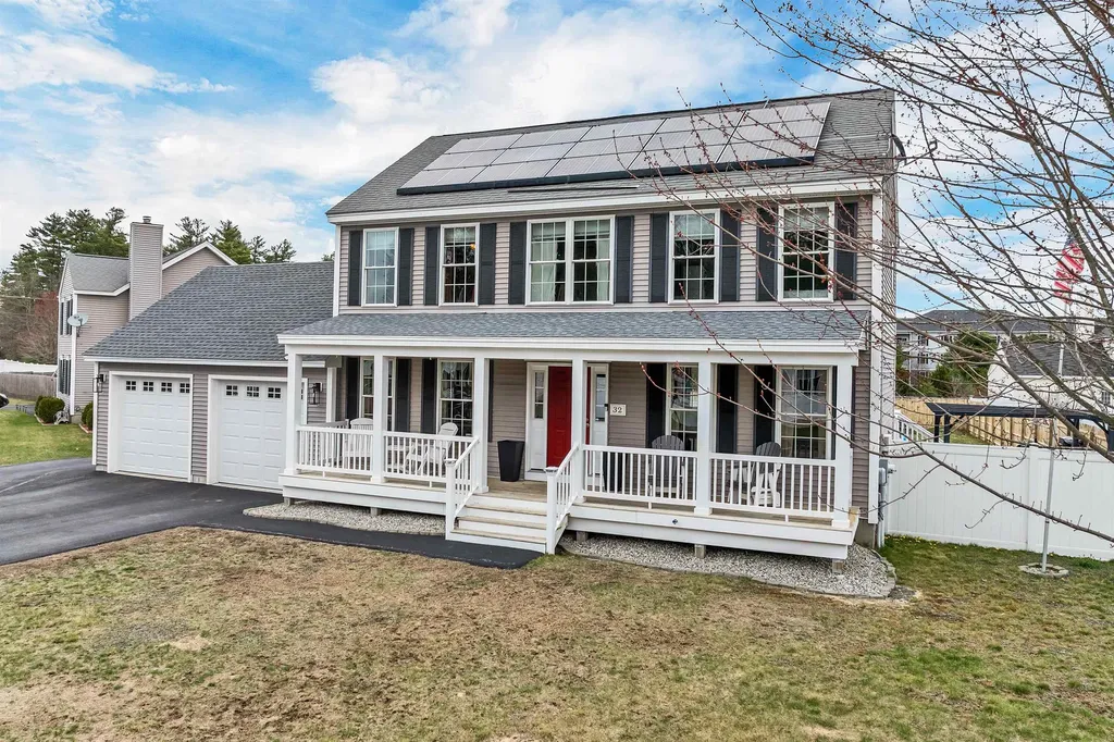 32 Amy Way Concord NH 03303