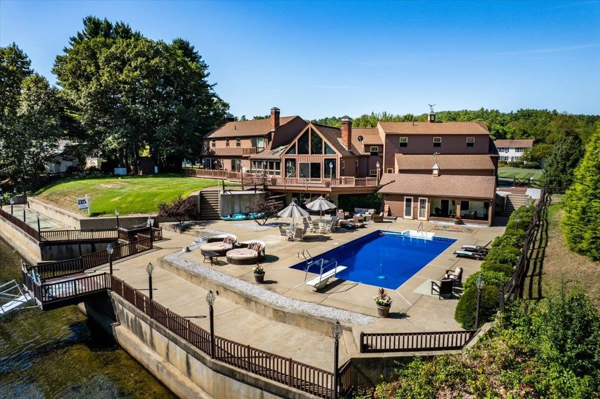 7 Meadowcrest Road Hooksett NH 03106