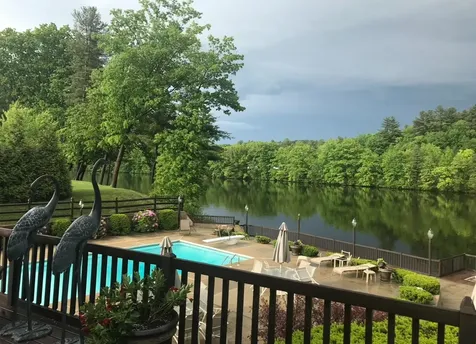 7 Meadowcrest Road Hooksett NH 03106