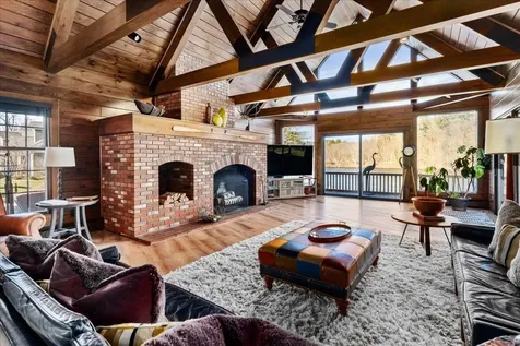 7 Meadowcrest Road Hooksett NH 03106