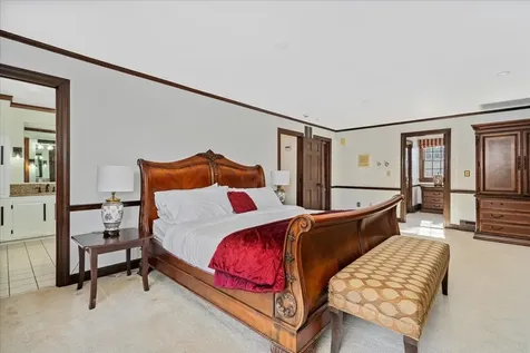 7 Meadowcrest Road Hooksett NH 03106