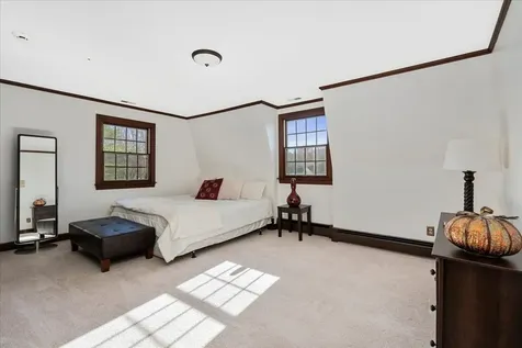 7 Meadowcrest Road Hooksett NH 03106