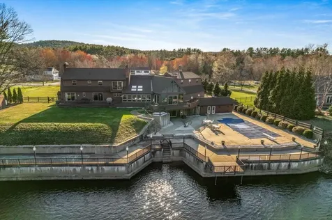 7 Meadowcrest Road Hooksett NH 03106