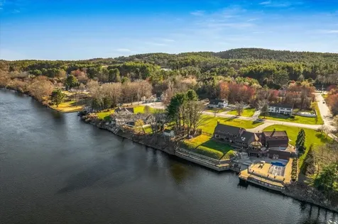7 Meadowcrest Road Hooksett NH 03106