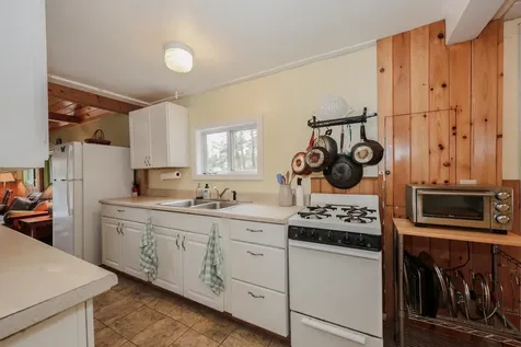 24 Lake View Road Epsom NH 03234