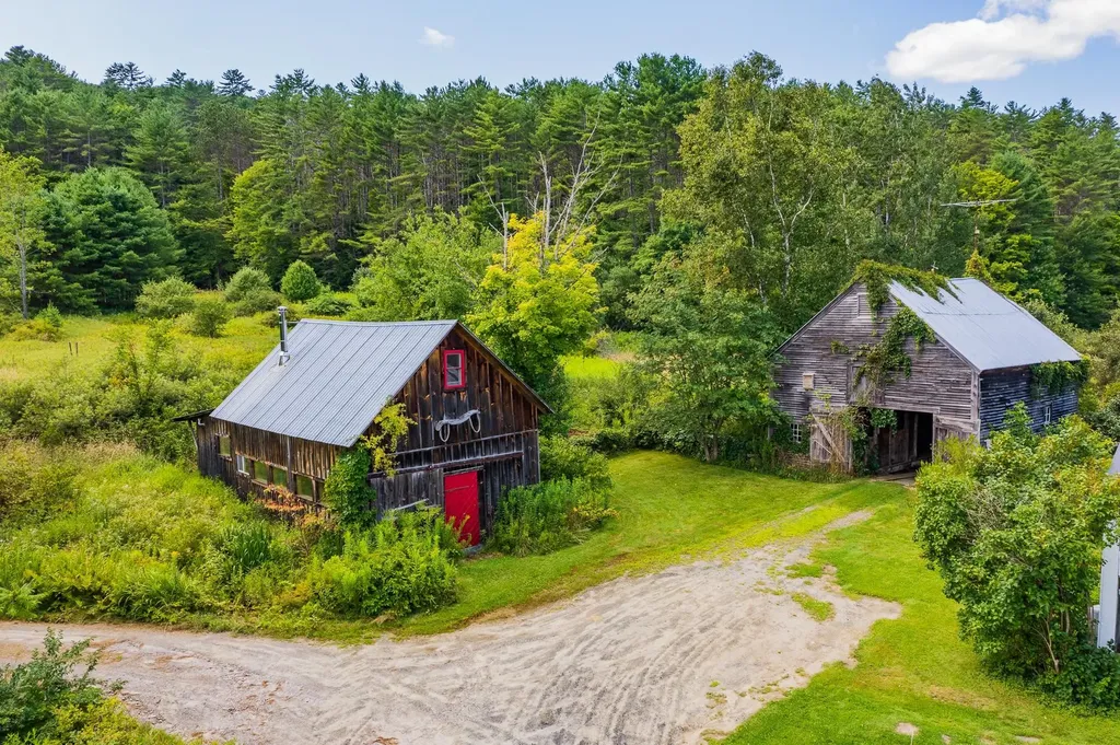 10 Curtis Road Hartland VT 05048