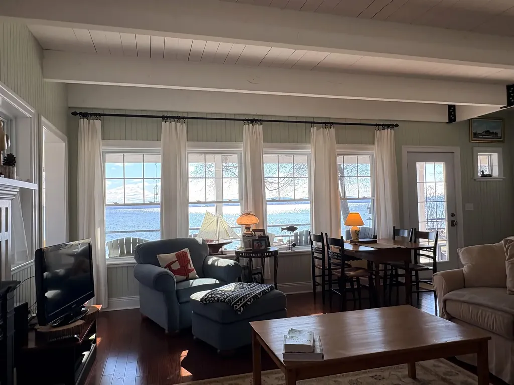 419 North End Road East North Hero VT 05474