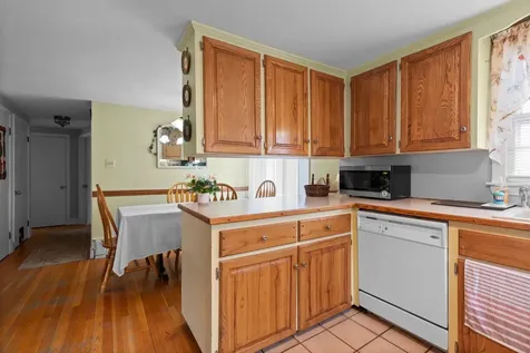 12 Sunset Drive Somersworth NH 03878