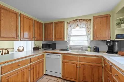 12 Sunset Drive Somersworth NH 03878