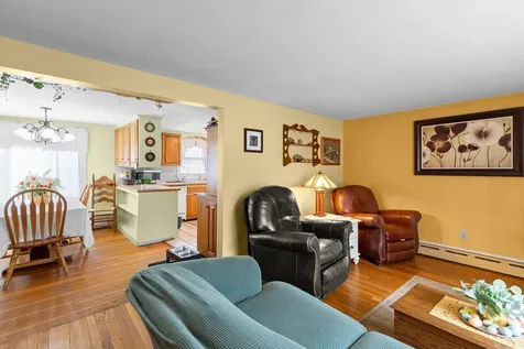 12 Sunset Drive Somersworth NH 03878