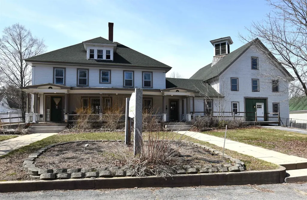 31 Tappan Street Farmington NH 03835