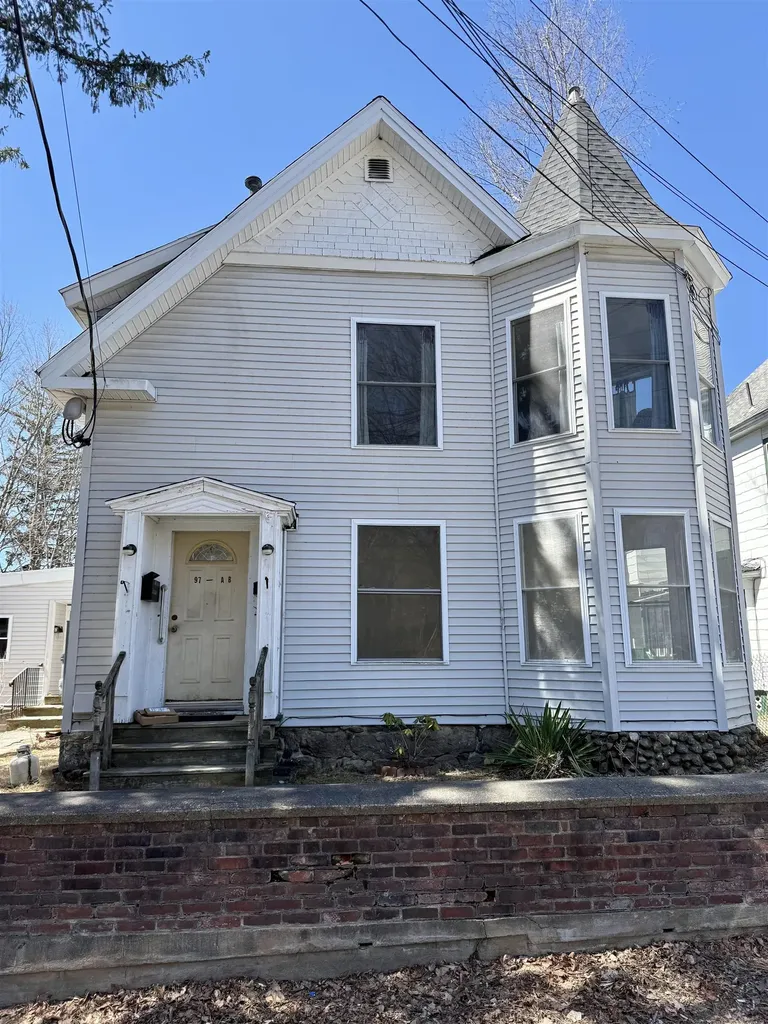 97 Franklin Street Franklin NH 03235