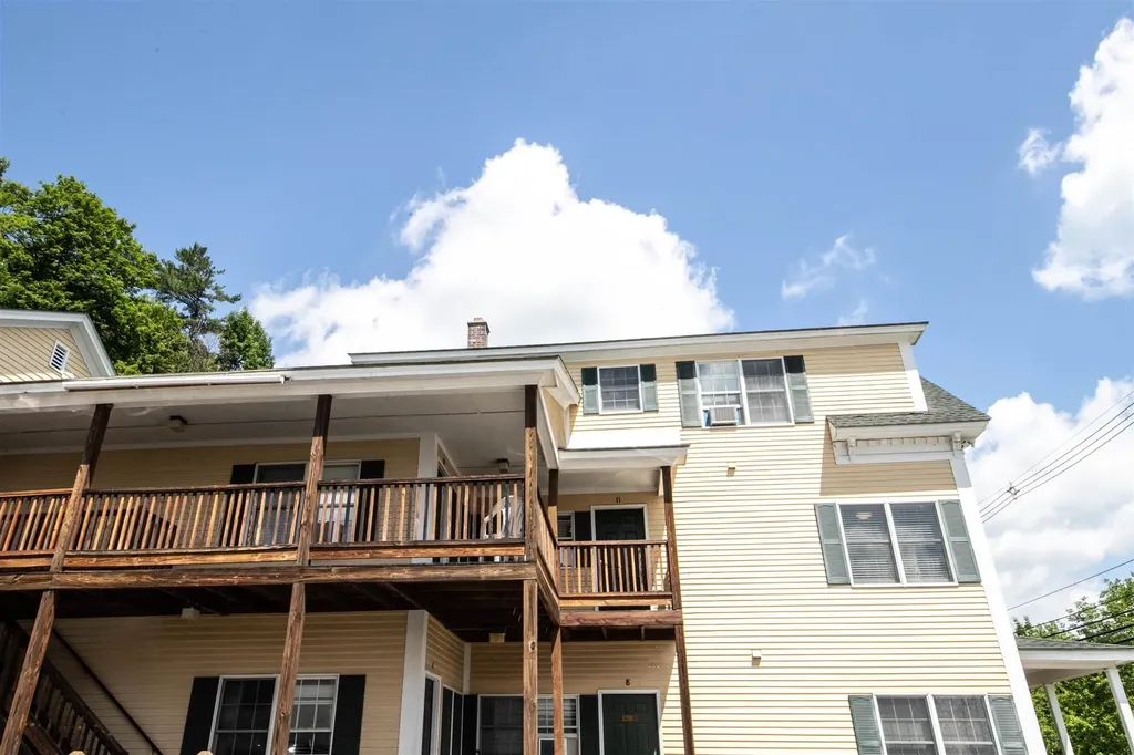 30 Pond Street Ludlow VT 05149